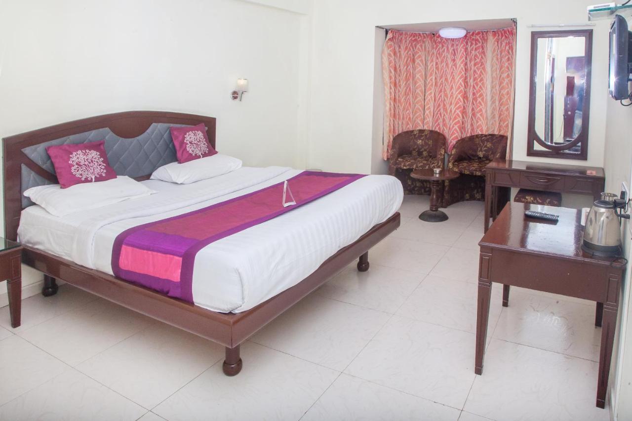 Oyo 12357 Hotel Nilgiris Inn Ooty Dış mekan fotoğraf